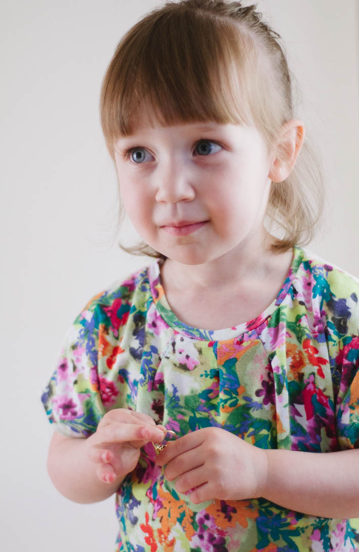 lace back figgy's celestial tee